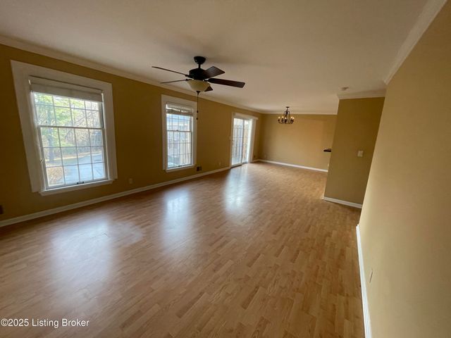 6518 Montero Dr APT 3, Prospect, KY 40059