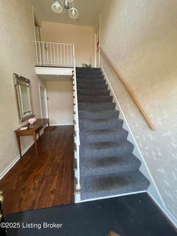 6518 Montero Dr APT 3, Prospect, KY 40059