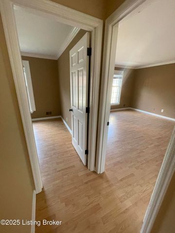 6518 Montero Dr APT 3, Prospect, KY 40059