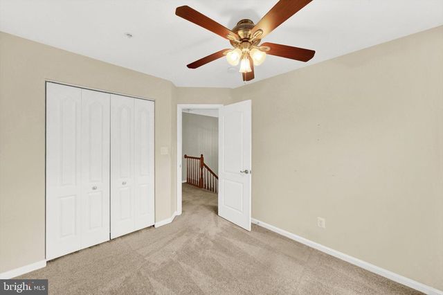 6 CAROB CT, Essex, MD 21221