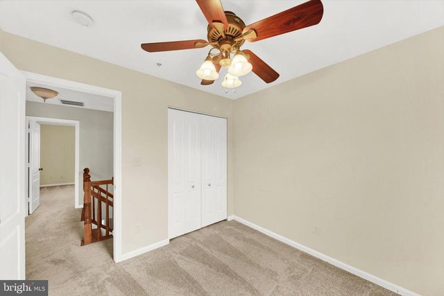 6 CAROB CT, Essex, MD 21221