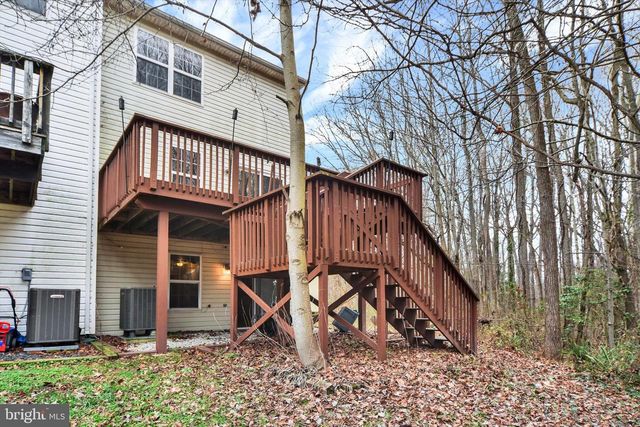 6 CAROB CT, Essex, MD 21221