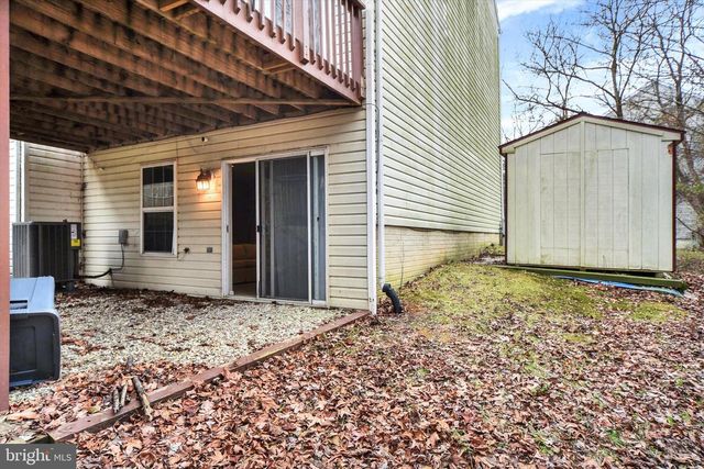 6 CAROB CT, Essex, MD 21221