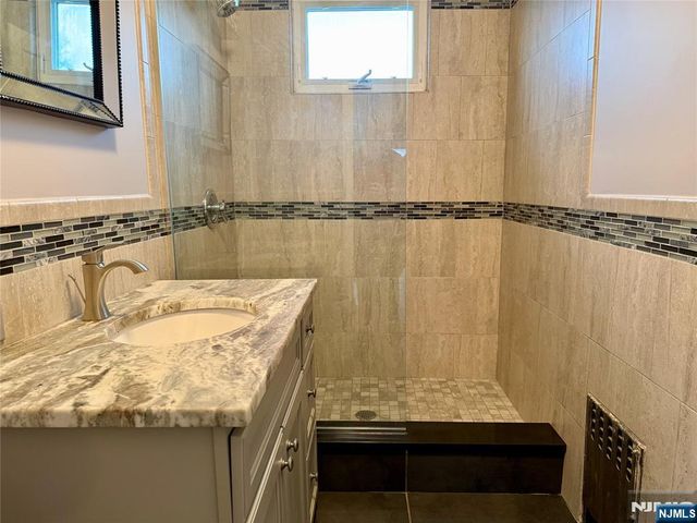 59 Laurel Avenue Right side, Kearny, NJ 07032