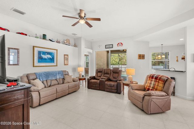 571 Gardendale Circle SE, Palm Bay, FL 32909
