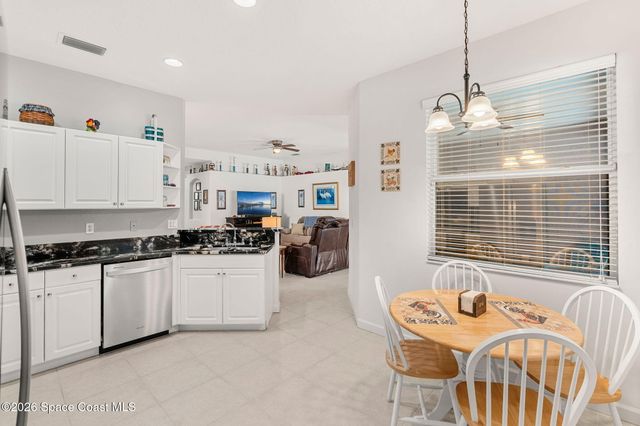 571 Gardendale Circle SE, Palm Bay, FL 32909