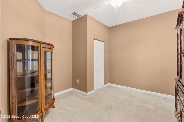 571 Gardendale Circle SE, Palm Bay, FL 32909