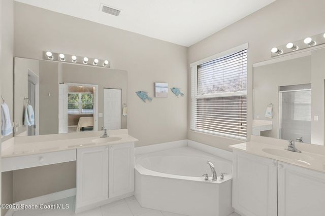 571 Gardendale Circle SE, Palm Bay, FL 32909