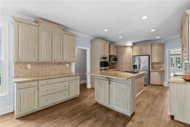 302 Beech Tree Hollow, Sugar Hill, GA 30518