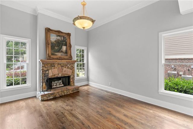 302 Beech Tree Hollow, Sugar Hill, GA 30518