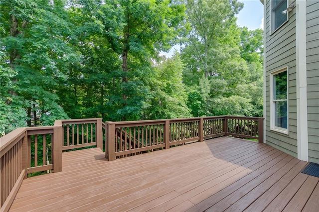 302 Beech Tree Hollow, Sugar Hill, GA 30518