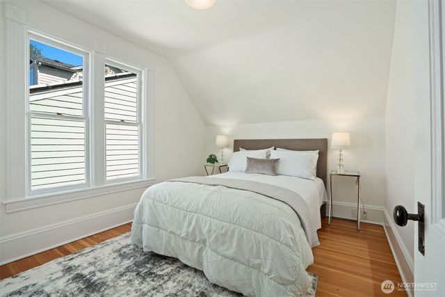 2016 14th Avenue W, Seattle, WA 98119