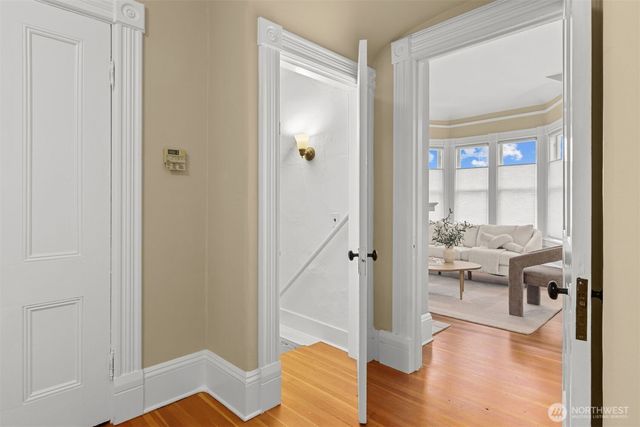 2016 14th Avenue W, Seattle, WA 98119