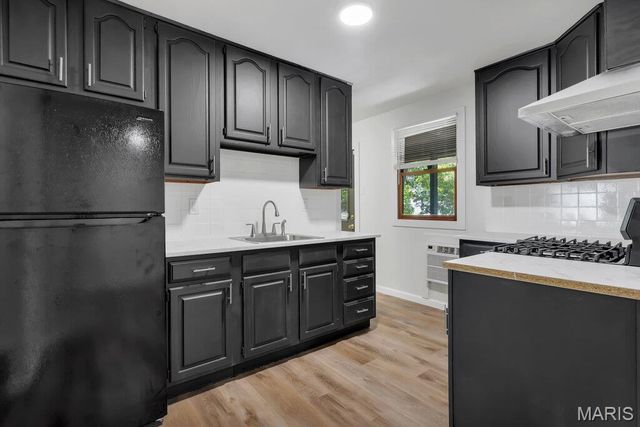 580 Saint Marie Street, Florissant, MO 63031