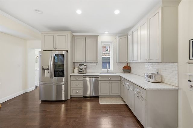 116 Ivy St, Edgewood, PA 15218