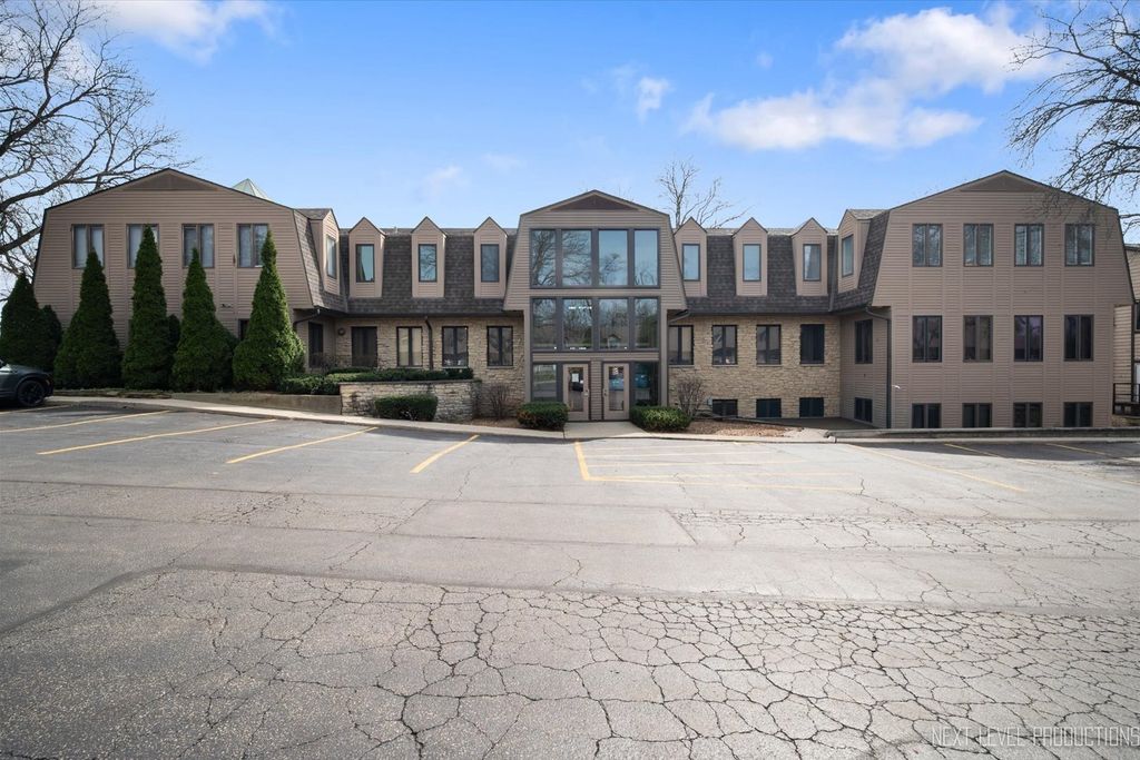 2000 Larkin Avenue 102-103, Elgin, IL 60123