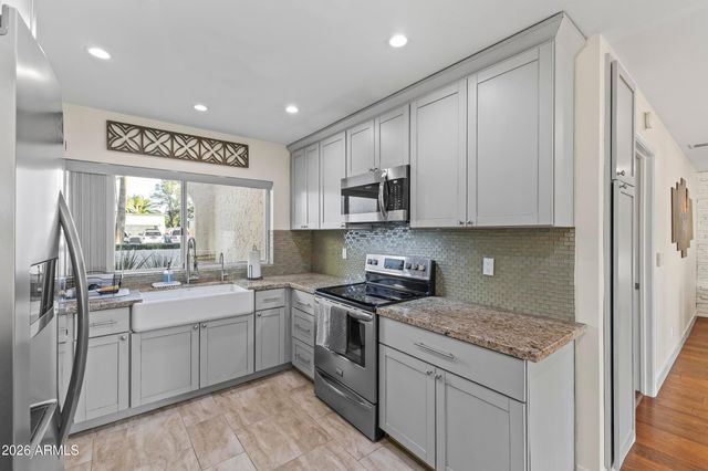 5245 E Acoma Drive, Scottsdale, AZ 85254