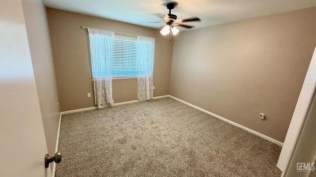 920 Cherry Hills Drive, Bakersfield, CA 93309