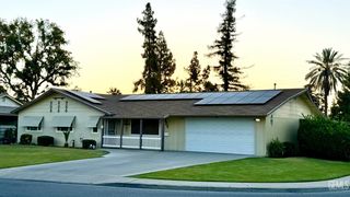 920 Cherry Hills Drive, Bakersfield, CA 93309