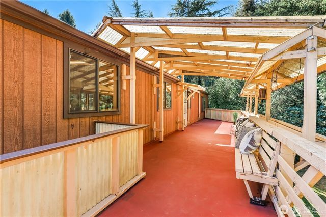 6225 64th Street SE, Snohomish, WA 98290