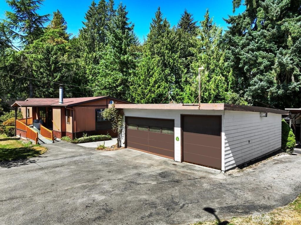 6225 64th Street SE, Snohomish, WA 98290