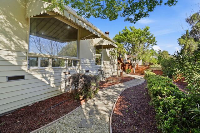 10541 Observatory Drive, San Jose, CA 95127