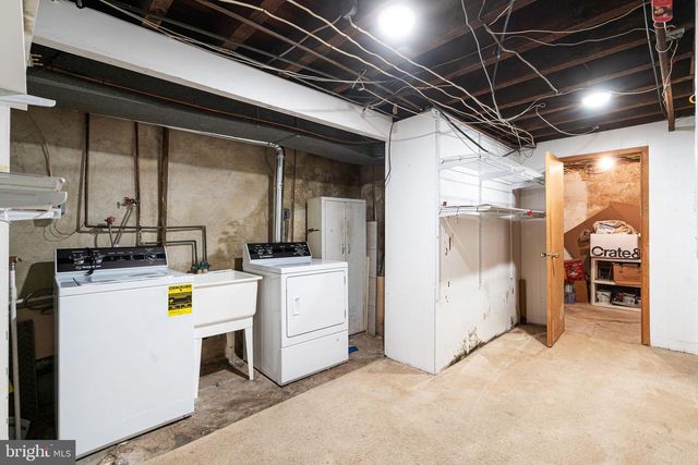 2134 S CHADWICK ST, Philadelphia, PA 19145