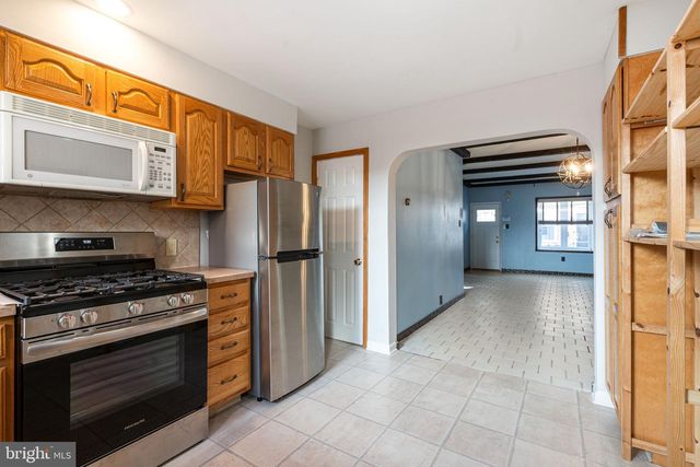 2134 S CHADWICK ST, Philadelphia, PA 19145