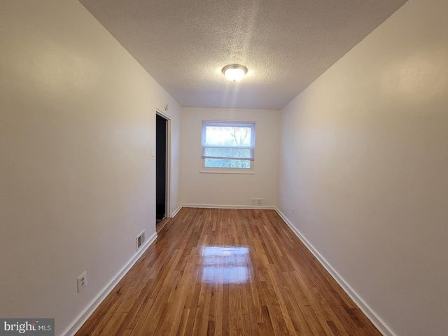 147 MISSISSIPPI AVE SE, Washington, DC 20032