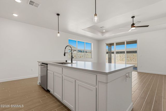 7342 Sentinel Avenue, Las Cruces, NM 88012