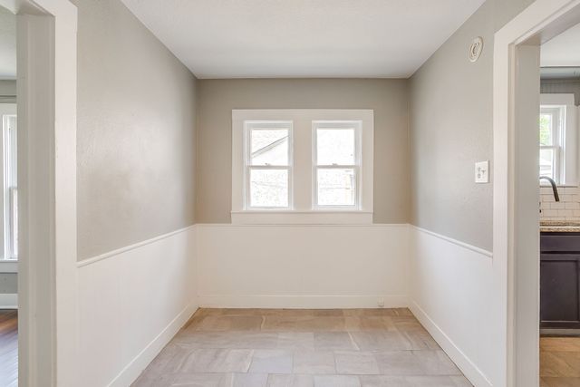 3221 8th Avenue, Fort Worth, TX 76110