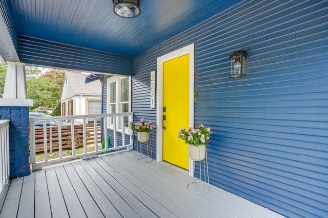 3221 8th Avenue, Fort Worth, TX 76110