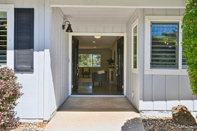 3800 Whispering Pines Ln, Shingle Springs, CA 95682