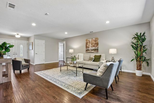 3800 Whispering Pines Ln, Shingle Springs, CA 95682