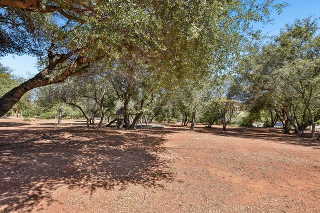 3800 Whispering Pines Ln, Shingle Springs, CA 95682