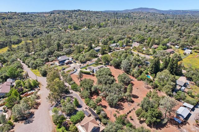 3800 Whispering Pines Ln, Shingle Springs, CA 95682