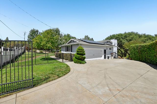 3800 Whispering Pines Ln, Shingle Springs, CA 95682