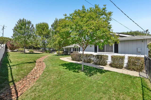3800 Whispering Pines Ln, Shingle Springs, CA 95682