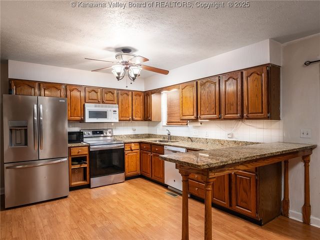 5398 Hillbrook Drive, Cross Lanes, WV 25313