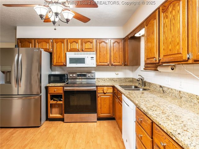 5398 Hillbrook Drive, Cross Lanes, WV 25313