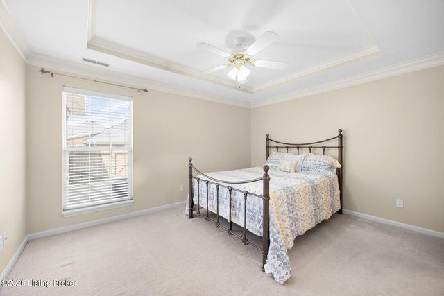 10018 Chenoweth Vista Way, Louisville, KY 40299