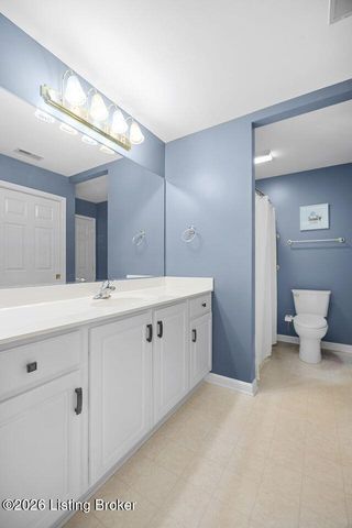 10018 Chenoweth Vista Way, Louisville, KY 40299