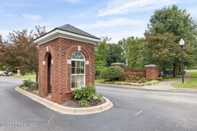 10018 Chenoweth Vista Way, Louisville, KY 40299