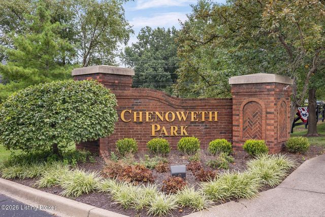 10018 Chenoweth Vista Way, Louisville, KY 40299