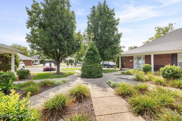 10018 Chenoweth Vista Way, Louisville, KY 40299