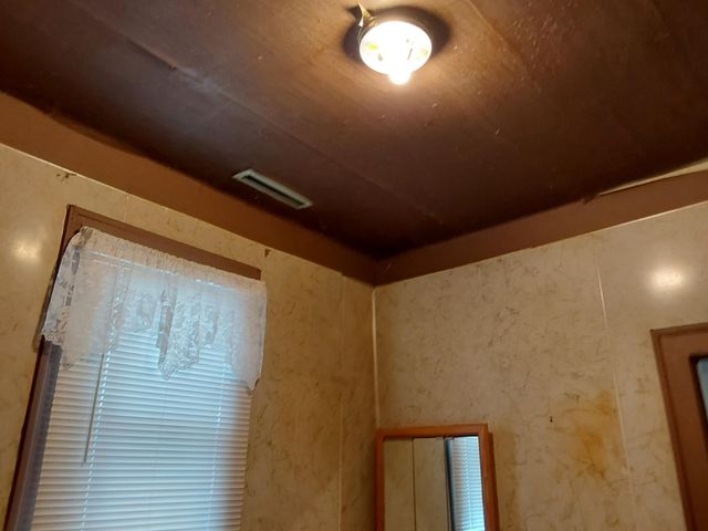 357 Garfield Avenue, Valparaiso, IN 46383