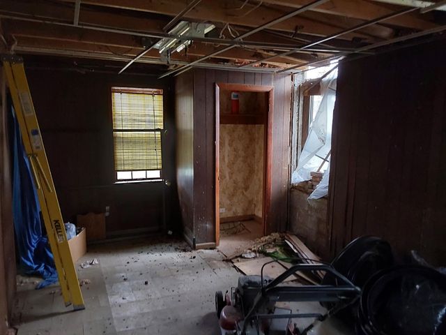 357 Garfield Avenue, Valparaiso, IN 46383