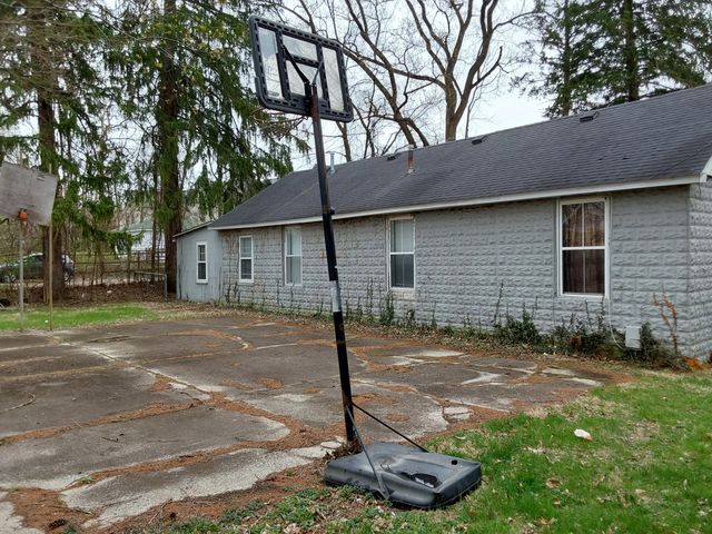 357 Garfield Avenue, Valparaiso, IN 46383
