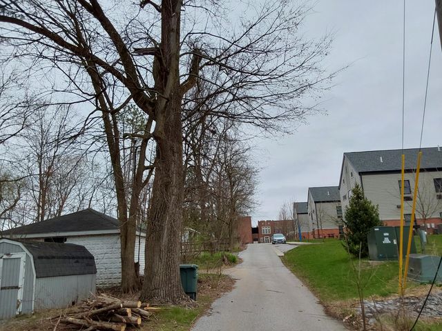 357 Garfield Avenue, Valparaiso, IN 46383
