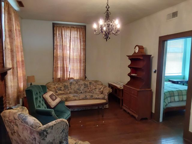 357 Garfield Avenue, Valparaiso, IN 46383